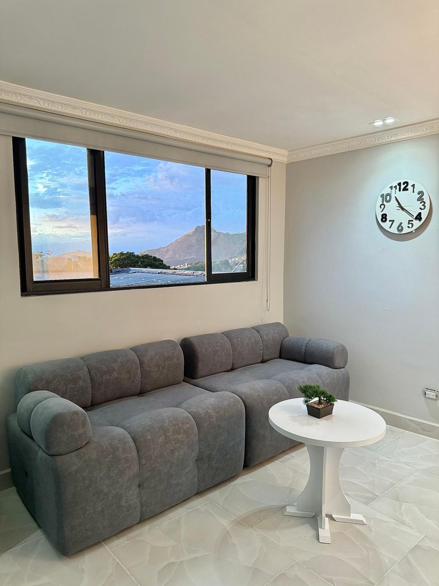 Loft Host Partner Cerca Al Aeropuerto,Expofuturo Y Ukumari Apartment Перейра Екстериор снимка
