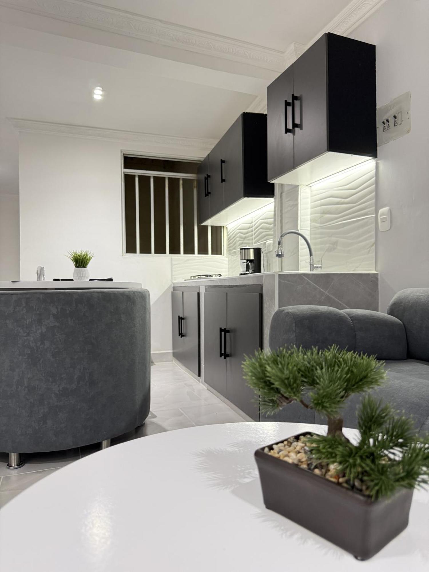 Loft Host Partner Cerca Al Aeropuerto,Expofuturo Y Ukumari Apartment Перейра Екстериор снимка